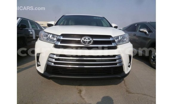 Buy Import Toyota Kluger White Car in Import - Dubai in Zambia Buy Import Toyota Kluger White Car in Import - Dubai in Zambia
