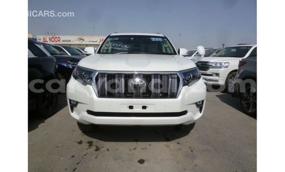 Nunua Imported Toyota Prado Nyeupe Gari ndani ya Import - Dubai nchini Zambia Nunua Imported Toyota Prado Nyeupe Gari ndani ya Import - Dubai nchini Zambia
