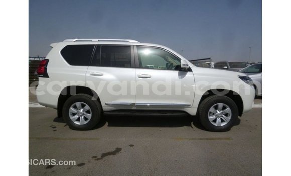 Nunua Imported Toyota Prado Nyeupe Gari ndani ya Import - Dubai nchini Zambia Nunua Imported Toyota Prado Nyeupe Gari ndani ya Import - Dubai nchini Zambia