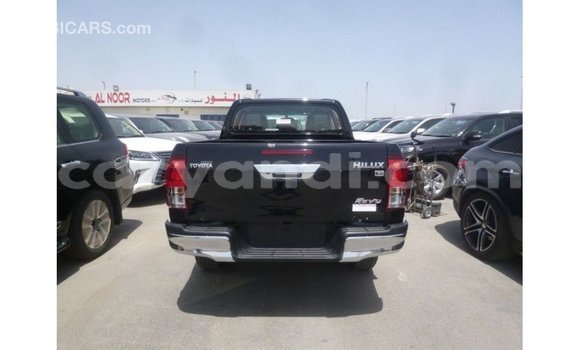 Acheter Import Voiture Toyota Hilux Noir à Import - Dubai, Zambie Acheter Import Voiture Toyota Hilux Noir à Import - Dubai, Zambie