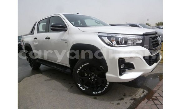 Acheter Import Voiture Toyota Hilux Blanc à Import - Dubai, Zambie Acheter Import Voiture Toyota Hilux Blanc à Import - Dubai, Zambie