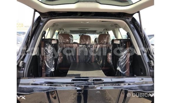 Nunua Imported Toyota Land Cruiser Nyeusi Gari ndani ya Import - Dubai nchini Zambia Nunua Imported Toyota Land Cruiser Nyeusi Gari ndani ya Import - Dubai nchini Zambia