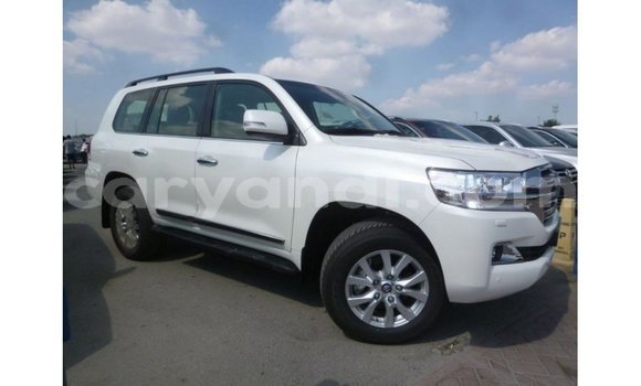 Buy Import Toyota Land Cruiser White Car in Import - Dubai in Zambia Buy Import Toyota Land Cruiser White Car in Import - Dubai in Zambia