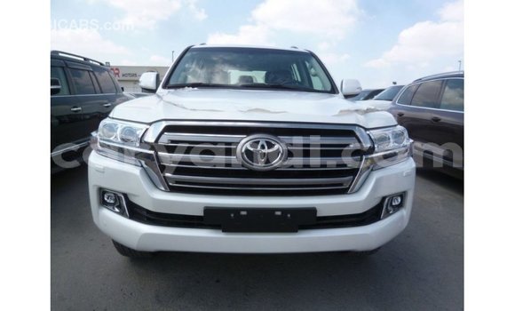 Buy Import Toyota Land Cruiser White Car in Import - Dubai in Zambia Buy Import Toyota Land Cruiser White Car in Import - Dubai in Zambia