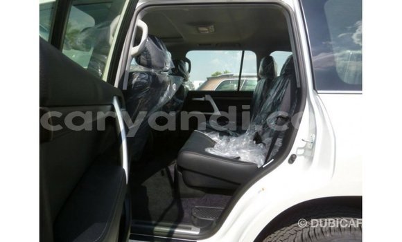 Buy Import Toyota Land Cruiser White Car in Import - Dubai in Zambia Buy Import Toyota Land Cruiser White Car in Import - Dubai in Zambia