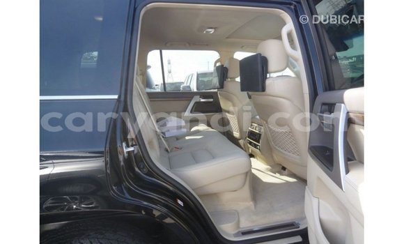 Nunua Imported Toyota Land Cruiser Nyeusi Gari ndani ya Import - Dubai nchini Zambia Nunua Imported Toyota Land Cruiser Nyeusi Gari ndani ya Import - Dubai nchini Zambia