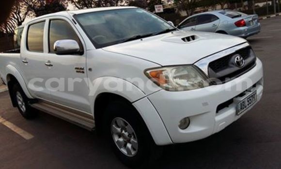 Buy Used Toyota Hilux White Car in Chipata in Zambia Buy Used Toyota Hilux White Car in Chipata in Zambia
