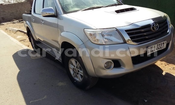 Acheter Occasion Voiture Toyota Hilux Gris à Lusaka, Zambie Acheter Occasion Voiture Toyota Hilux Gris à Lusaka, Zambie