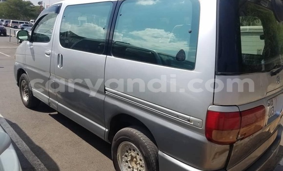 Acheter Occasion Voiture Toyota Regius Gris à Lusaka, Zambie Acheter Occasion Voiture Toyota Regius Gris à Lusaka, Zambie