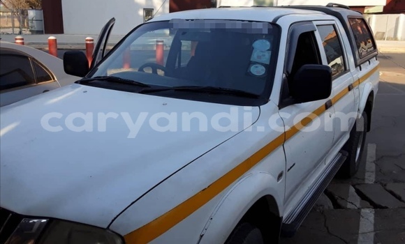 Buy Used Mitsubishi L200 White Car in Lusaka in Zambia Buy Used Mitsubishi L200 White Car in Lusaka in Zambia