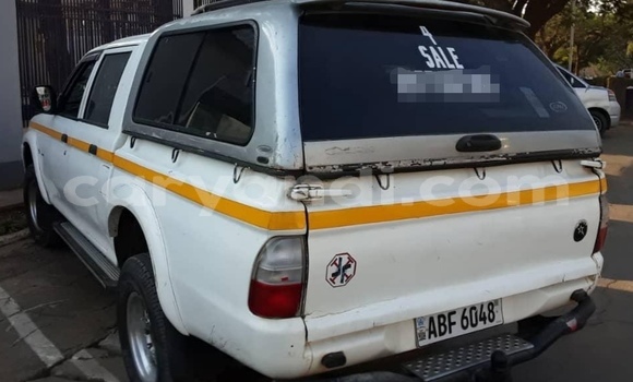 Buy Used Mitsubishi L200 White Car in Lusaka in Zambia Buy Used Mitsubishi L200 White Car in Lusaka in Zambia