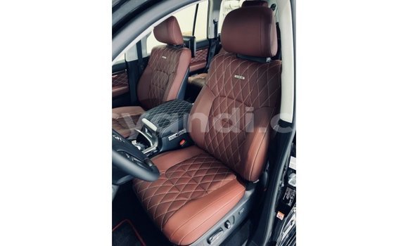 Tenga Imported Toyota Land Cruiser Nhema Mota in Import - Dubai in Zambia Tenga Imported Toyota Land Cruiser Nhema Mota in Import - Dubai in Zambia