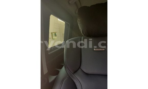 Tenga Imported Toyota Land Cruiser Nhema Mota in Import - Dubai in Zambia Tenga Imported Toyota Land Cruiser Nhema Mota in Import - Dubai in Zambia