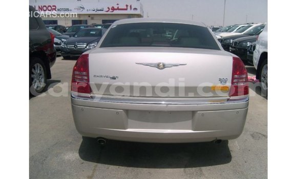 Tenga Imported Chrysler 300 Beige Mota in Import - Dubai in Zambia Tenga Imported Chrysler 300 Beige Mota in Import - Dubai in Zambia
