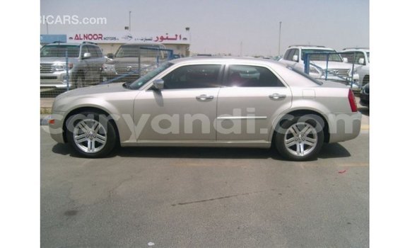 Tenga Imported Chrysler 300 Beige Mota in Import - Dubai in Zambia Tenga Imported Chrysler 300 Beige Mota in Import - Dubai in Zambia