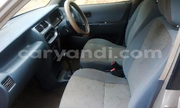 Acheter Occasion Voiture Toyota Duet Gris à Chipata, Zambie Acheter Occasion Voiture Toyota Duet Gris à Chipata, Zambie