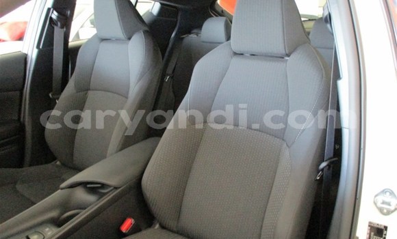 Acheter Occasion Voiture Toyota C-HR Blanc à Chingola, Zambie Acheter Occasion Voiture Toyota C-HR Blanc à Chingola, Zambie