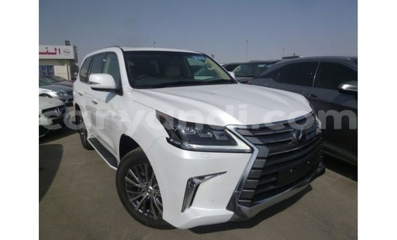 Nunua Imported Lexus LX Nyeupe Gari ndani ya Import - Dubai nchini Zambia Nunua Imported Lexus LX Nyeupe Gari ndani ya Import - Dubai nchini Zambia