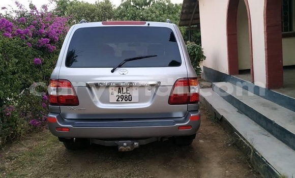 Acheter Occasion Voiture Toyota Land Cruiser Gris à Lusaka, Zambie Acheter Occasion Voiture Toyota Land Cruiser Gris à Lusaka, Zambie