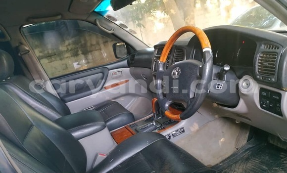 Acheter Occasion Voiture Toyota Land Cruiser Gris à Lusaka, Zambie Acheter Occasion Voiture Toyota Land Cruiser Gris à Lusaka, Zambie