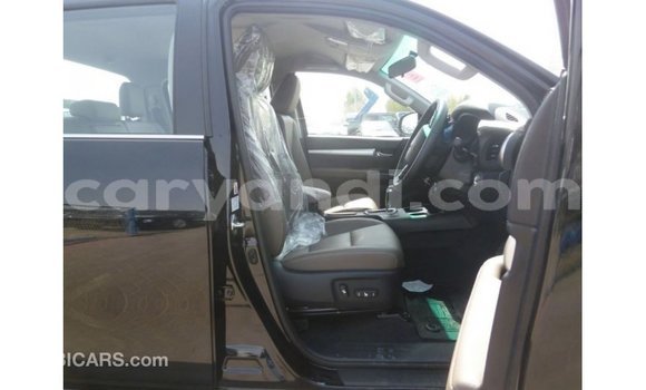 Nunua Imported Toyota Hilux Nyeusi Gari ndani ya Import - Dubai nchini Zambia Nunua Imported Toyota Hilux Nyeusi Gari ndani ya Import - Dubai nchini Zambia