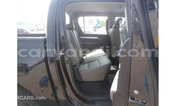 Nunua Imported Toyota Hilux Nyeusi Gari ndani ya Import - Dubai nchini Zambia Nunua Imported Toyota Hilux Nyeusi Gari ndani ya Import - Dubai nchini Zambia
