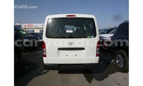 Nunua Imported Toyota Hiace Nyeupe Gari ndani ya Import - Dubai nchini Zambia Nunua Imported Toyota Hiace Nyeupe Gari ndani ya Import - Dubai nchini Zambia