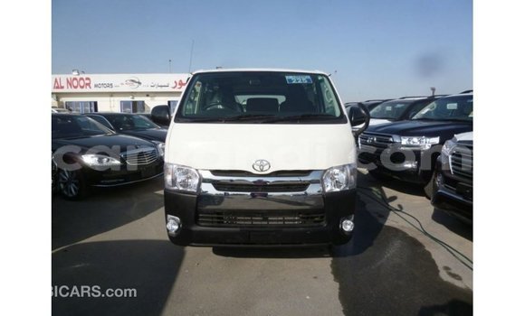 Nunua Imported Toyota Hiace Nyeupe Gari ndani ya Import - Dubai nchini Zambia Nunua Imported Toyota Hiace Nyeupe Gari ndani ya Import - Dubai nchini Zambia