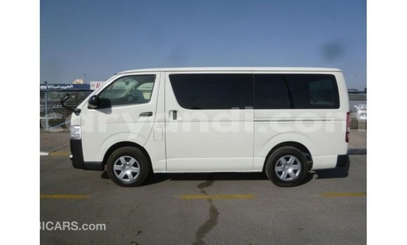 Nunua Imported Toyota Hiace Nyeupe Gari ndani ya Import - Dubai nchini Zambia Nunua Imported Toyota Hiace Nyeupe Gari ndani ya Import - Dubai nchini Zambia