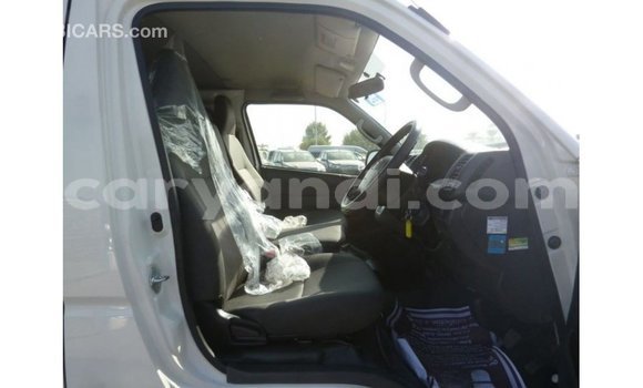 Nunua Imported Toyota Hiace Nyeupe Gari ndani ya Import - Dubai nchini Zambia Nunua Imported Toyota Hiace Nyeupe Gari ndani ya Import - Dubai nchini Zambia