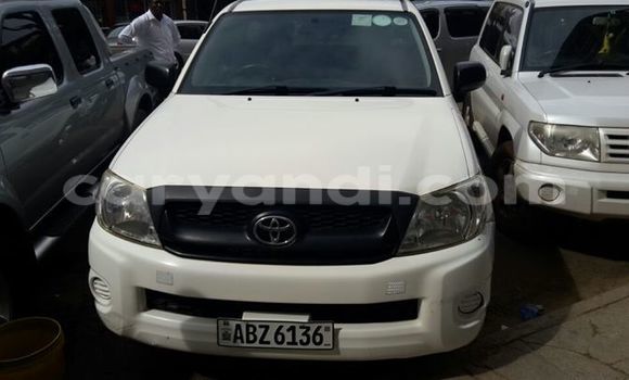 Buy Used Toyota Hilux White Car in Chipata in Zambia Buy Used Toyota Hilux White Car in Chipata in Zambia