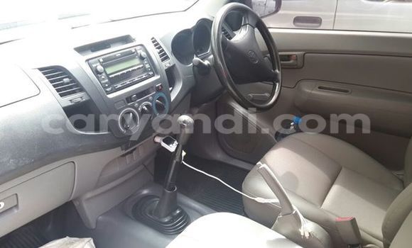 Buy Used Toyota Hilux White Car in Chipata in Zambia Buy Used Toyota Hilux White Car in Chipata in Zambia