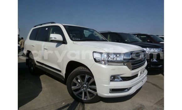 Buy Import Toyota Land Cruiser White Car in Import - Dubai in Zambia Buy Import Toyota Land Cruiser White Car in Import - Dubai in Zambia
