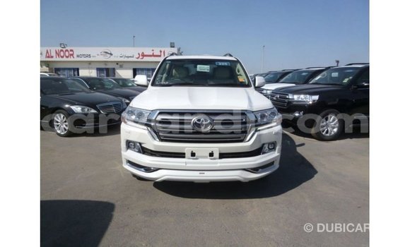Buy Import Toyota Land Cruiser White Car in Import - Dubai in Zambia Buy Import Toyota Land Cruiser White Car in Import - Dubai in Zambia
