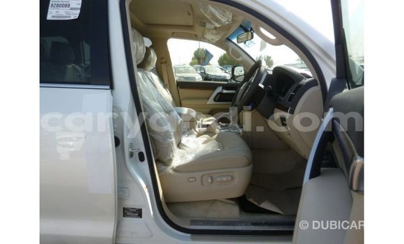 Buy Import Toyota Land Cruiser White Car in Import - Dubai in Zambia Buy Import Toyota Land Cruiser White Car in Import - Dubai in Zambia