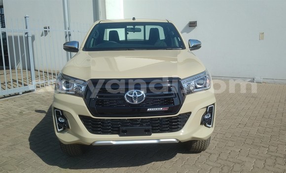 Buy Used Toyota Hilux White Car in Livingstone in Zambia Buy Used Toyota Hilux White Car in Livingstone in Zambia