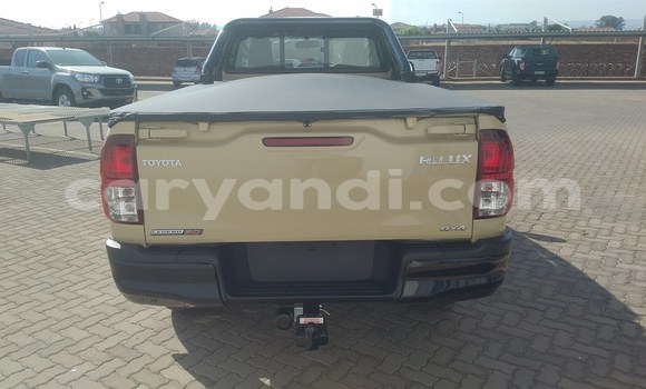 Buy Used Toyota Hilux White Car in Livingstone in Zambia Buy Used Toyota Hilux White Car in Livingstone in Zambia
