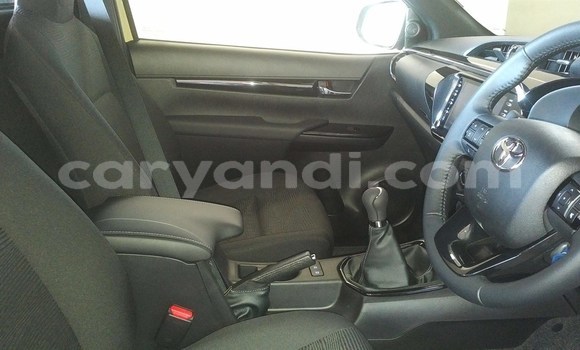 Buy Used Toyota Hilux White Car in Livingstone in Zambia Buy Used Toyota Hilux White Car in Livingstone in Zambia