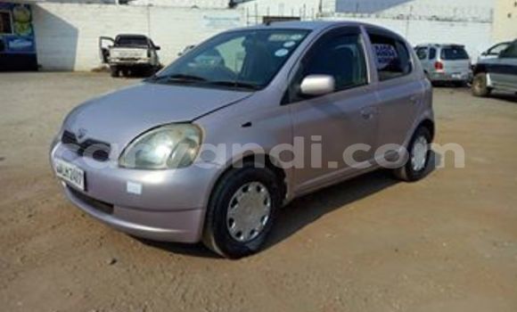 Acheter Occasion Voiture Toyota Vitz Gris à Lusaka, Zambie Acheter Occasion Voiture Toyota Vitz Gris à Lusaka, Zambie