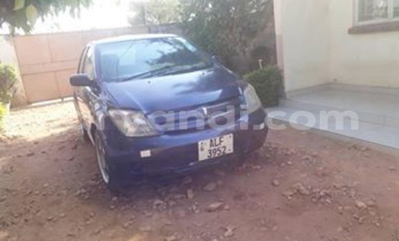 Acheter Occasion Voiture Toyota IST Bleu à Lusaka, Zambie Acheter Occasion Voiture Toyota IST Bleu à Lusaka, Zambie