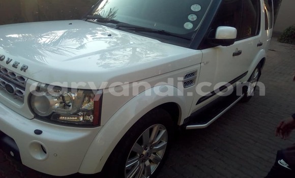 Acheter Occasion Voiture Land Rover Discovery Blanc à Lusaka, Zambie Acheter Occasion Voiture Land Rover Discovery Blanc à Lusaka, Zambie