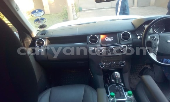 Acheter Occasion Voiture Land Rover Discovery Blanc à Lusaka, Zambie Acheter Occasion Voiture Land Rover Discovery Blanc à Lusaka, Zambie