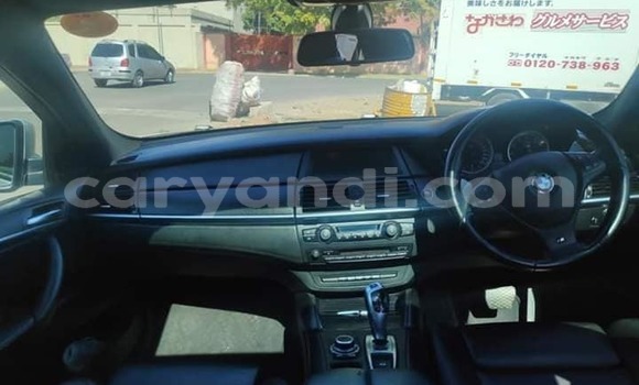 Acheter Occasion Voiture BMW X6 Gris à Lusaka, Zambie Acheter Occasion Voiture BMW X6 Gris à Lusaka, Zambie