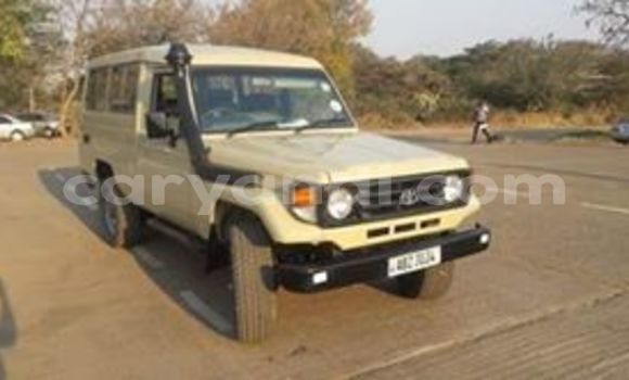Acheter Occasion Voiture Toyota Land Cruiser Beige à Lusaka, Zambie Acheter Occasion Voiture Toyota Land Cruiser Beige à Lusaka, Zambie