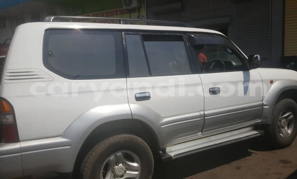 Acheter Occasion Voiture Toyota Land Cruiser Prado Blanc à Lusaka, Zambie Acheter Occasion Voiture Toyota Land Cruiser Prado Blanc à Lusaka, Zambie