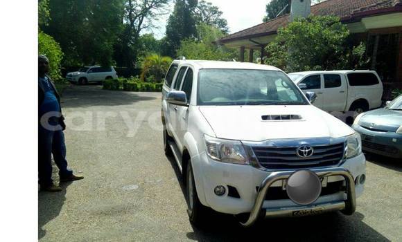 Buy Used Toyota Hilux White Car in Chipata in Zambia Buy Used Toyota Hilux White Car in Chipata in Zambia