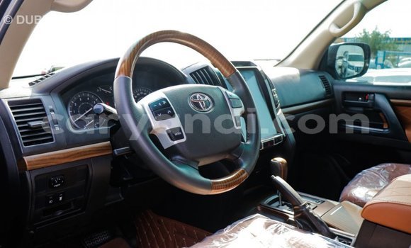 Nunua Imported Toyota Land Cruiser Nyeusi Gari ndani ya Import - Dubai nchini Zambia Nunua Imported Toyota Land Cruiser Nyeusi Gari ndani ya Import - Dubai nchini Zambia