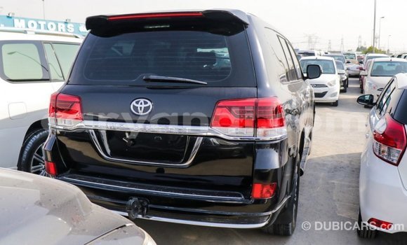 Nunua Imported Toyota Land Cruiser Nyeusi Gari ndani ya Import - Dubai nchini Zambia Nunua Imported Toyota Land Cruiser Nyeusi Gari ndani ya Import - Dubai nchini Zambia