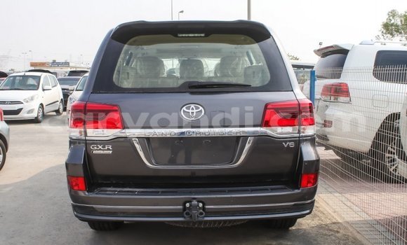 Nunua Imported Toyota Land Cruiser Nyingine Gari ndani ya Import - Dubai nchini Zambia Nunua Imported Toyota Land Cruiser Nyingine Gari ndani ya Import - Dubai nchini Zambia