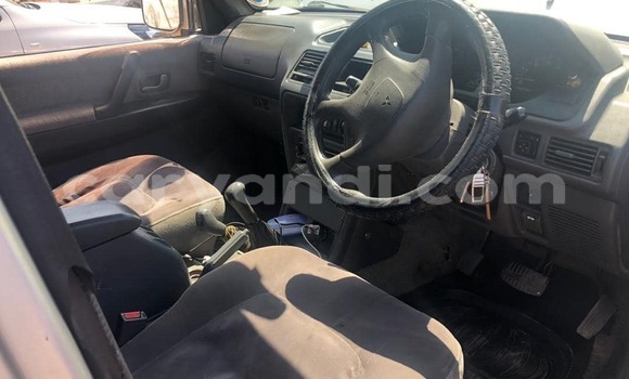 Acheter Occasion Voiture Mitsubishi Pajero Gris à Lusaka, Zambie Acheter Occasion Voiture Mitsubishi Pajero Gris à Lusaka, Zambie